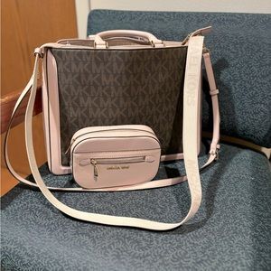 Michael Kors large logo Jessie tote with matching jet set belt bag- powder blush